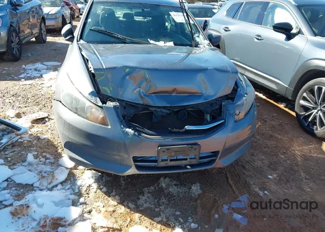 2011 Honda Accord 2.4 Lx-P из США, поврежденный, VIN 1HGCP2F44BA066743